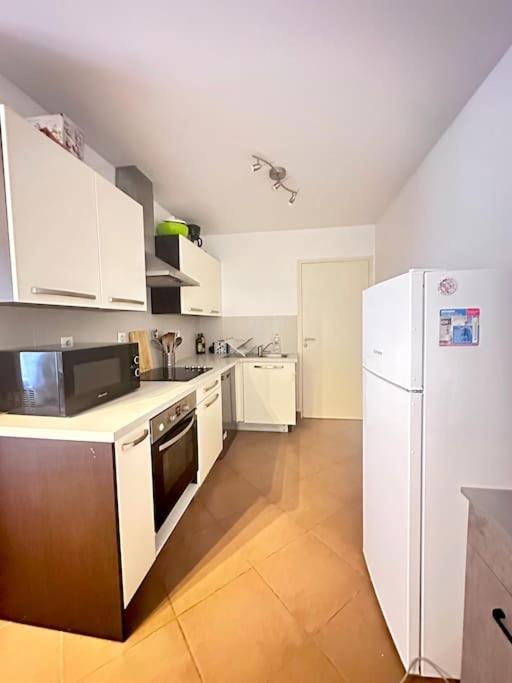 Appartement F3, 2 Chambres Ivry-sur-Seine Exterior photo